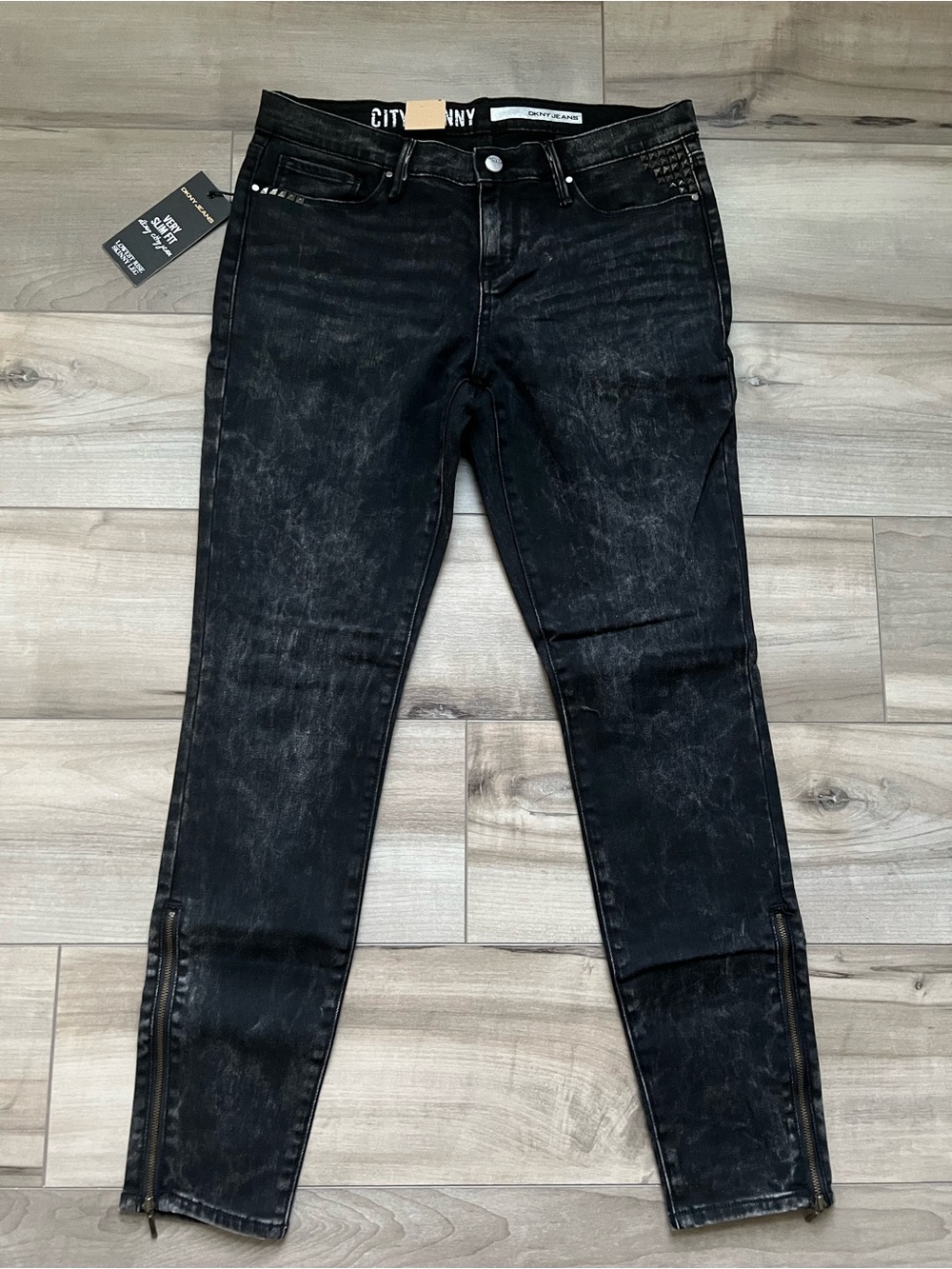 DKNY City Skinny Studded Black Ankle Zip Jeans Size 8 NWT Rock & Roll